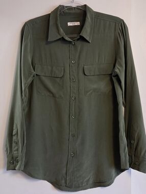 EQUIPMENT FEMME Olive Green 100% Silk Button Front Shirt Medium